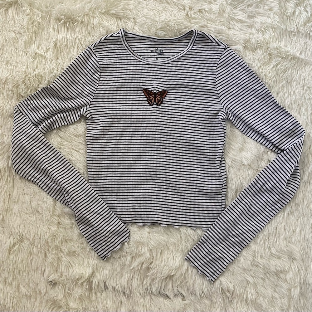 🍁 3/$25 🍁 Hollister Stripes Fitted Long Sleeve Butterfly Detail | B&W | XS